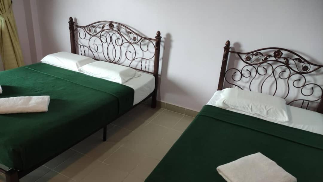 Kanza Beach Inn Marang Exterior foto