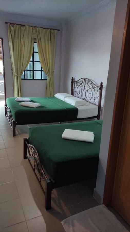 Kanza Beach Inn Marang Exterior foto