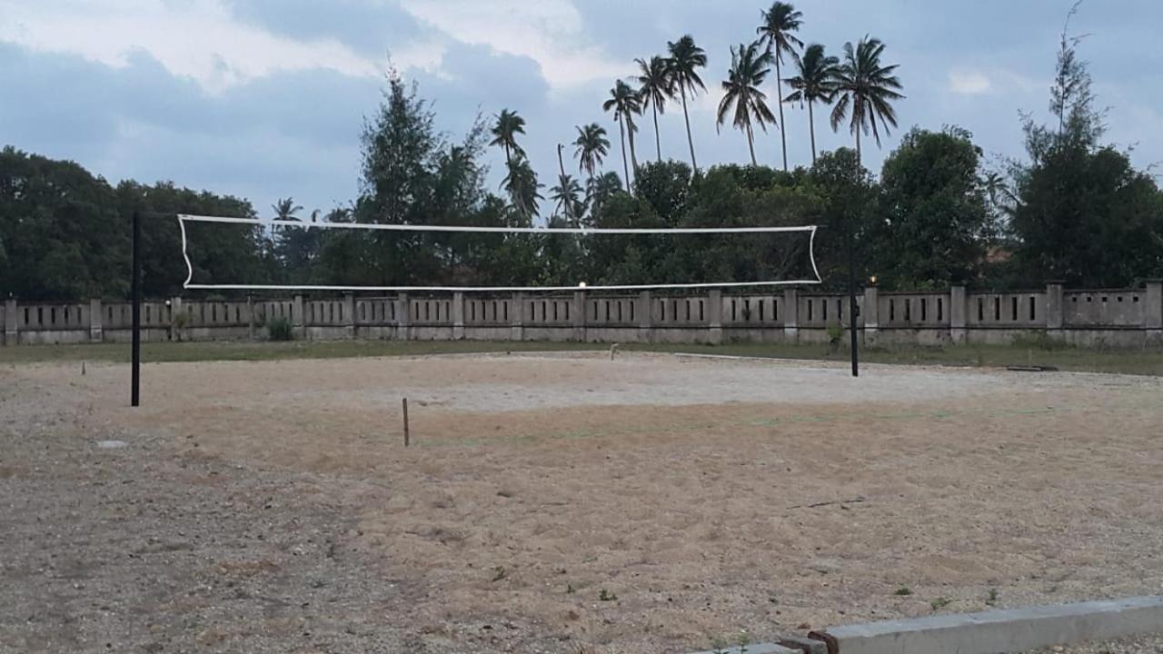 Kanza Beach Inn Marang Exterior foto