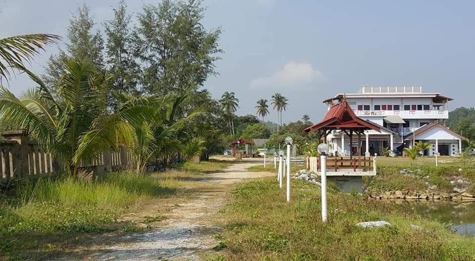 Kanza Beach Inn Marang Exterior foto